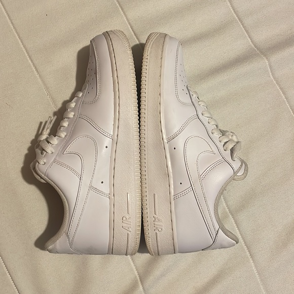 AF1 - Picture 4 of 7